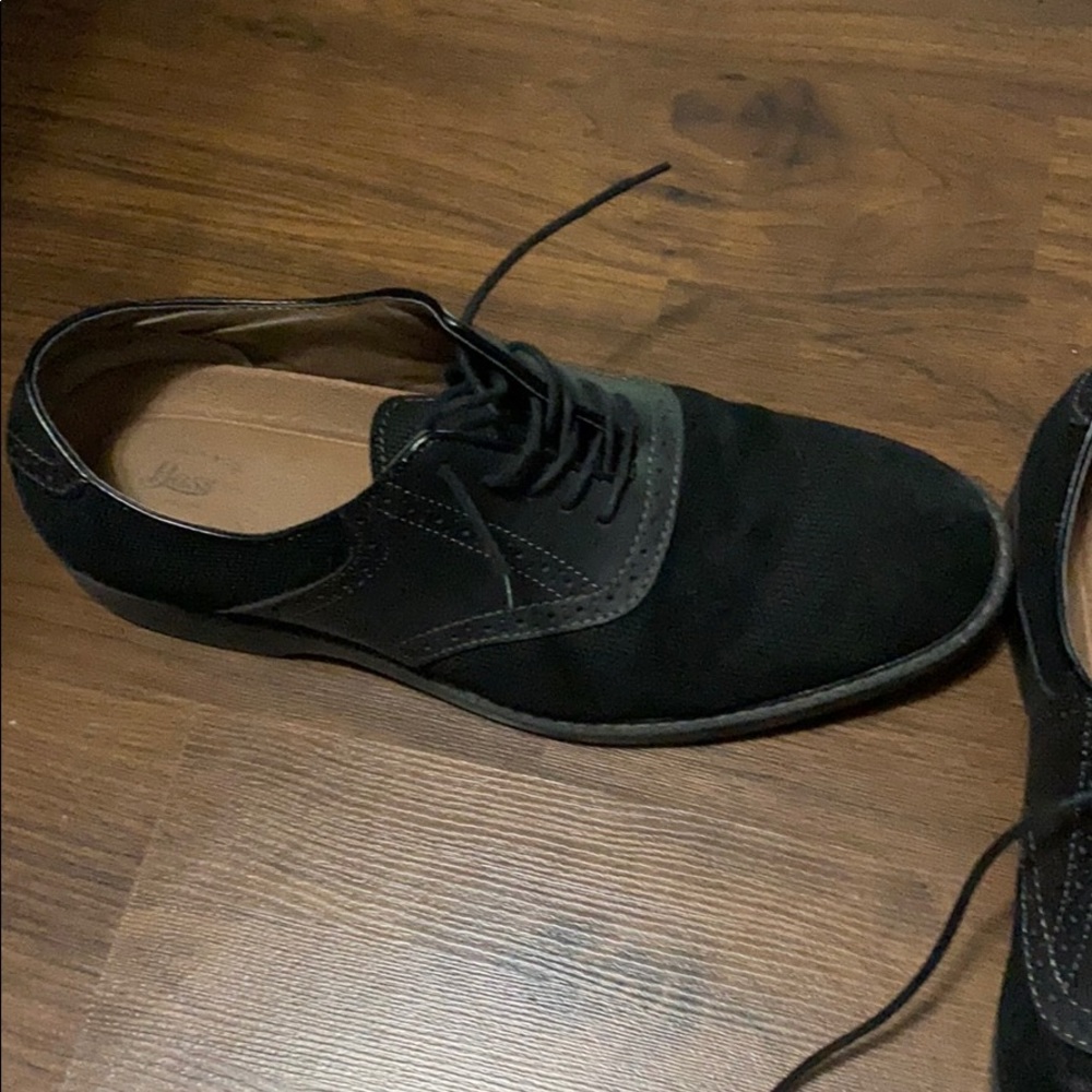 Shoes - Picture 2 of 2
